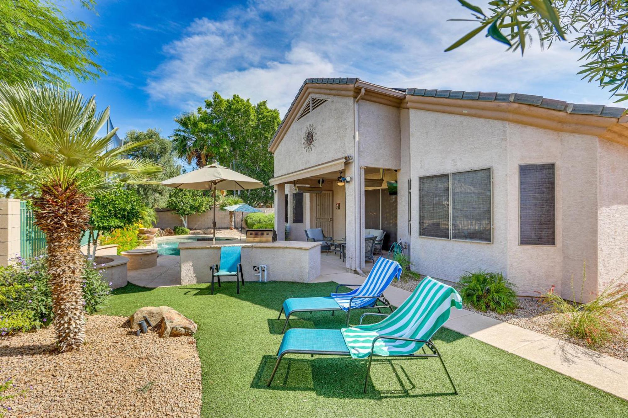 Goodyear Home On Golf Course Pool And Putting Green Exterior photo