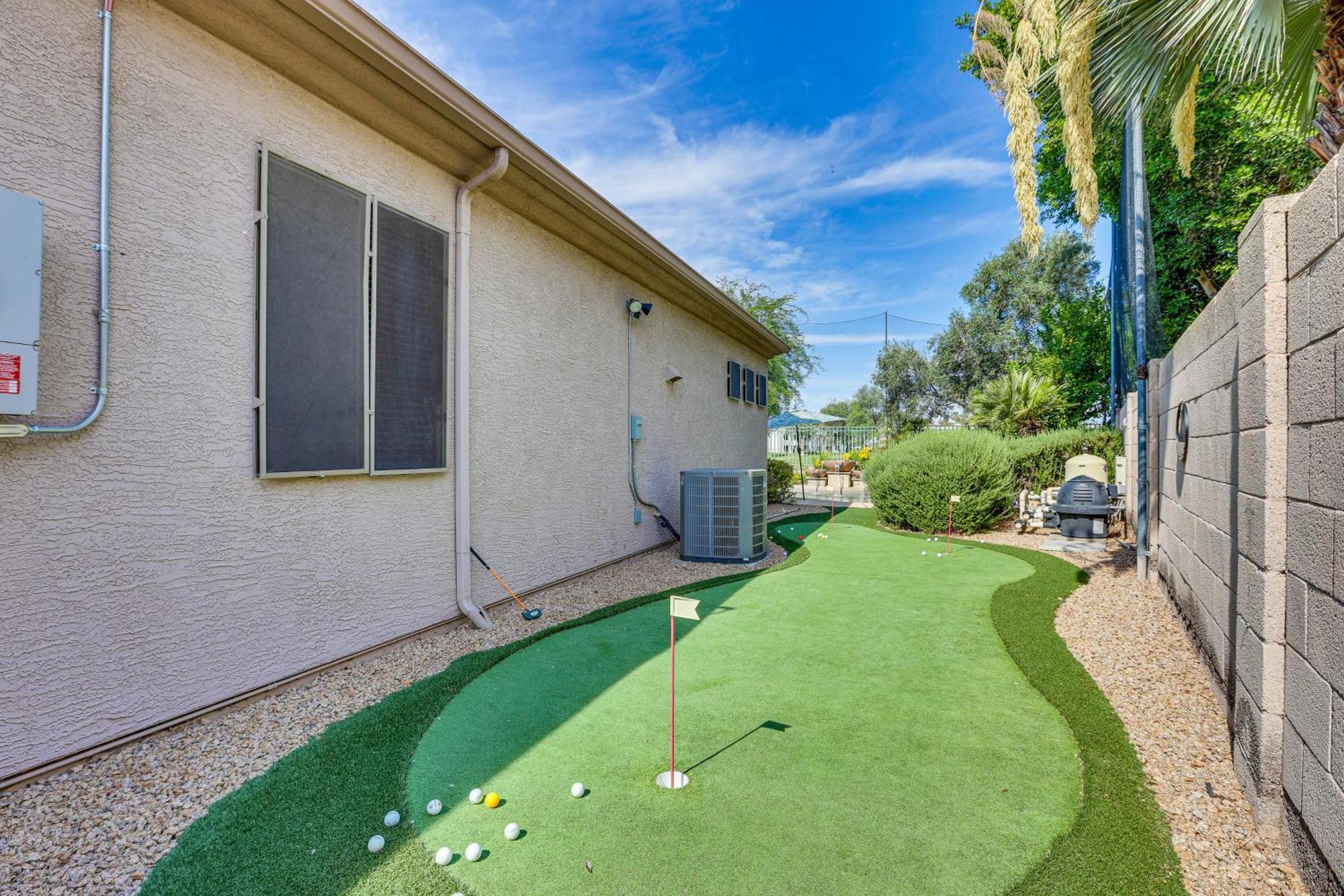 Goodyear Home On Golf Course Pool And Putting Green Exterior photo